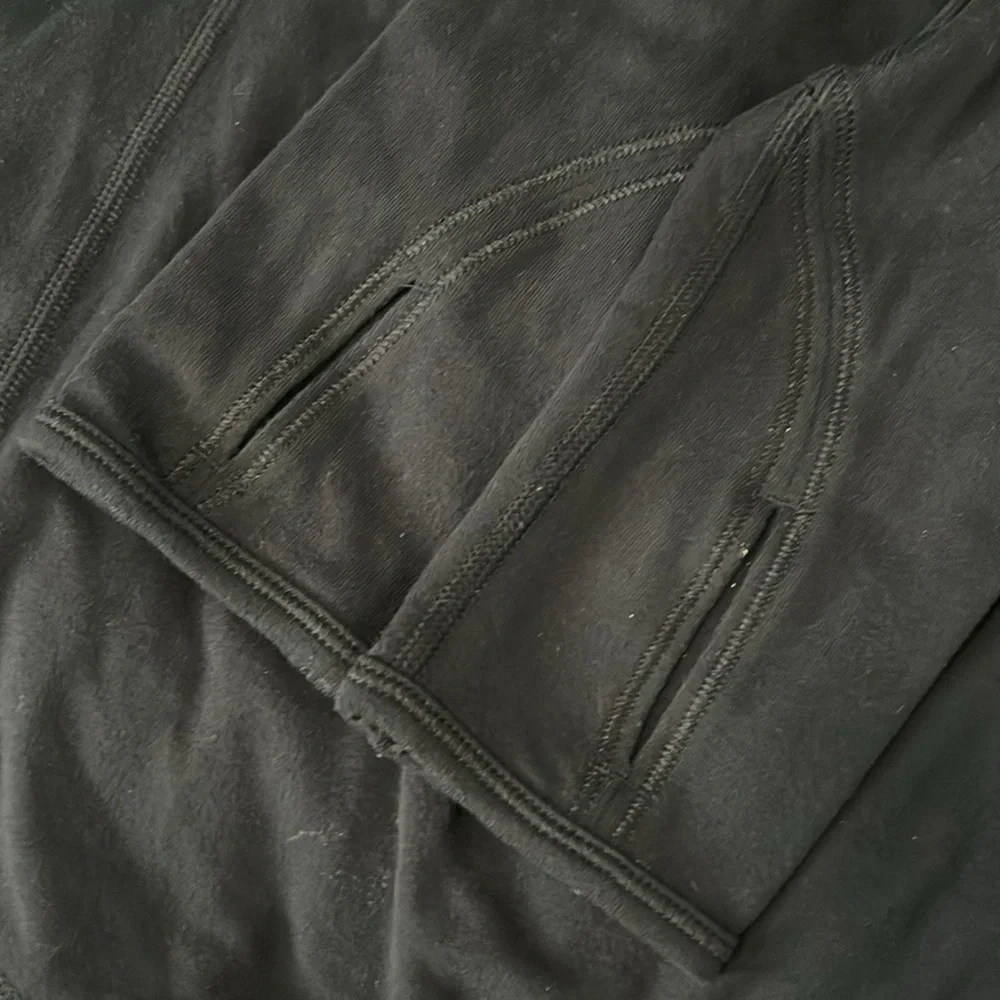 Lululemon Run Ice Queen Long Sleeve Black Size 6